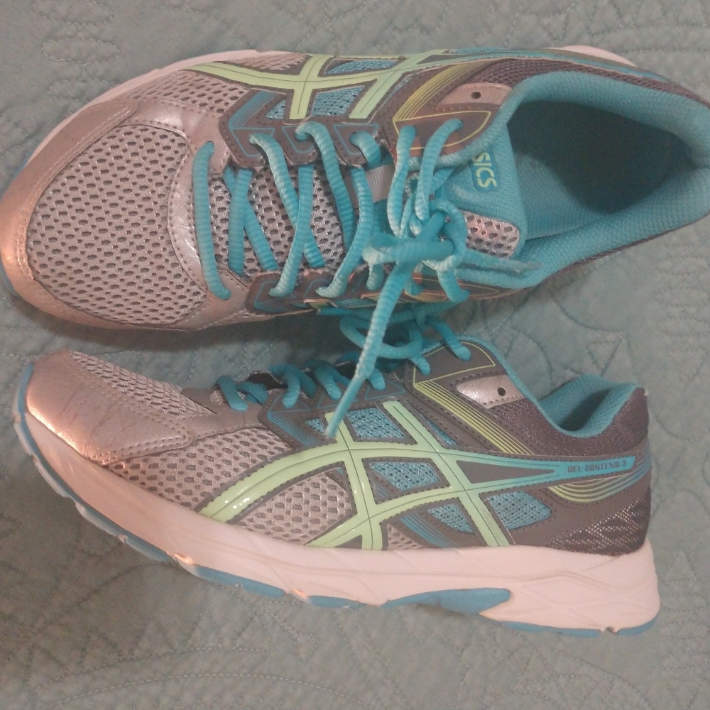 Asics ladies 9.5 running shoes